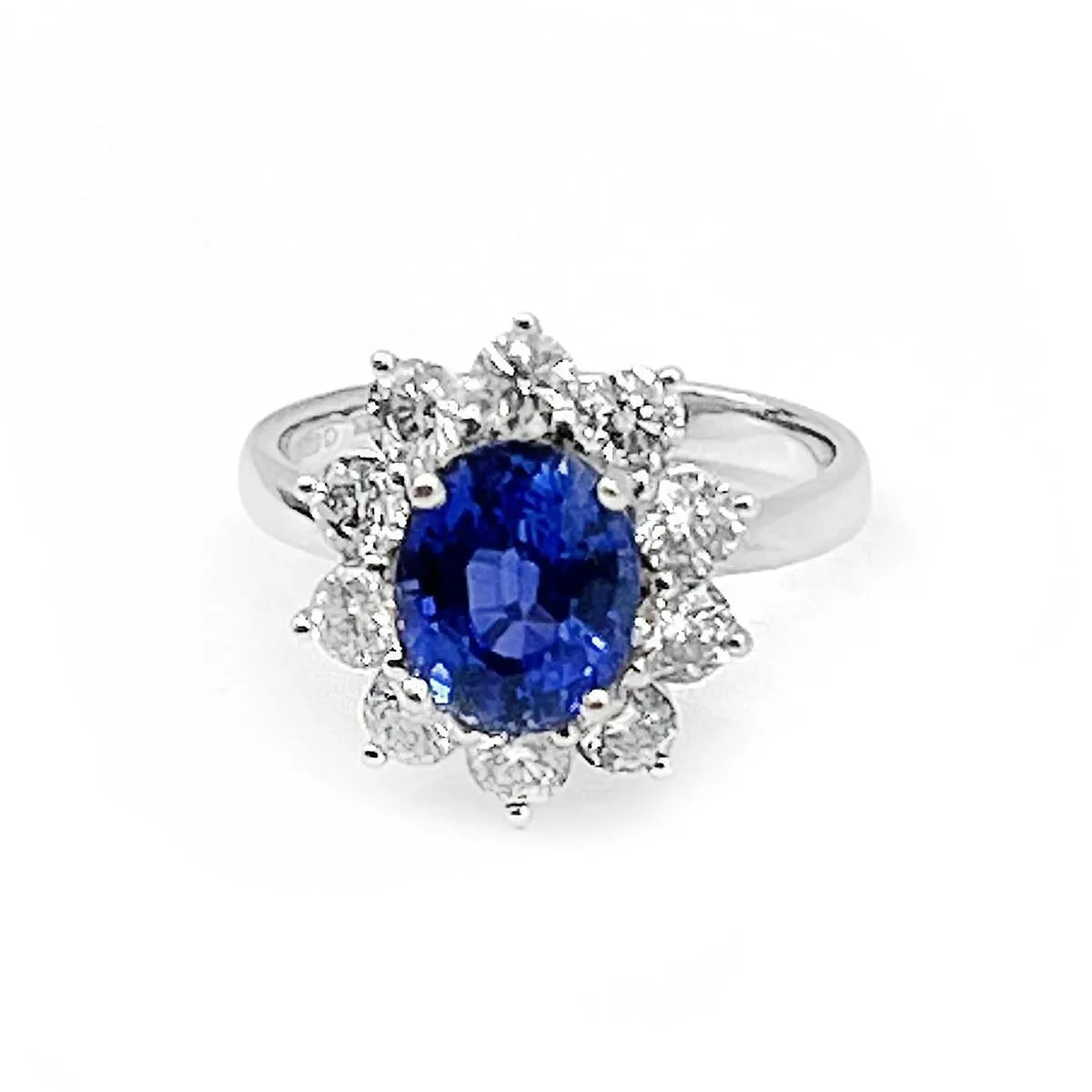 3.13 Oval Cut Sapphire and Diamond Cluster Ring | Pre-Loved | 18K White Gold