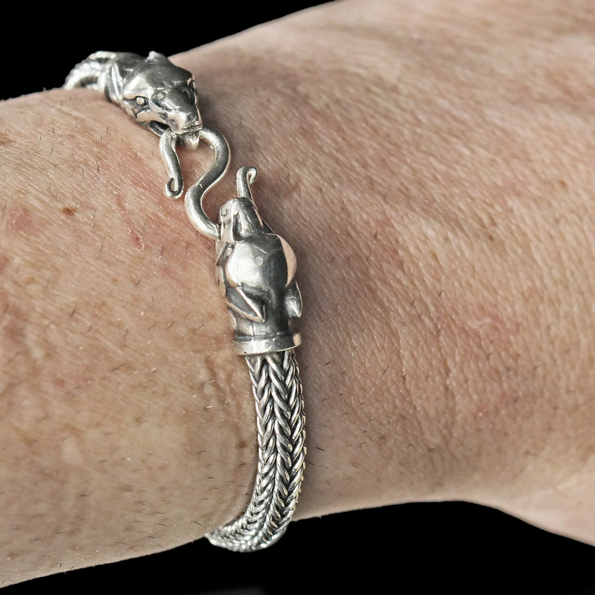 5mm Silver Snake Bracelet With Ferocious Wolf Heads