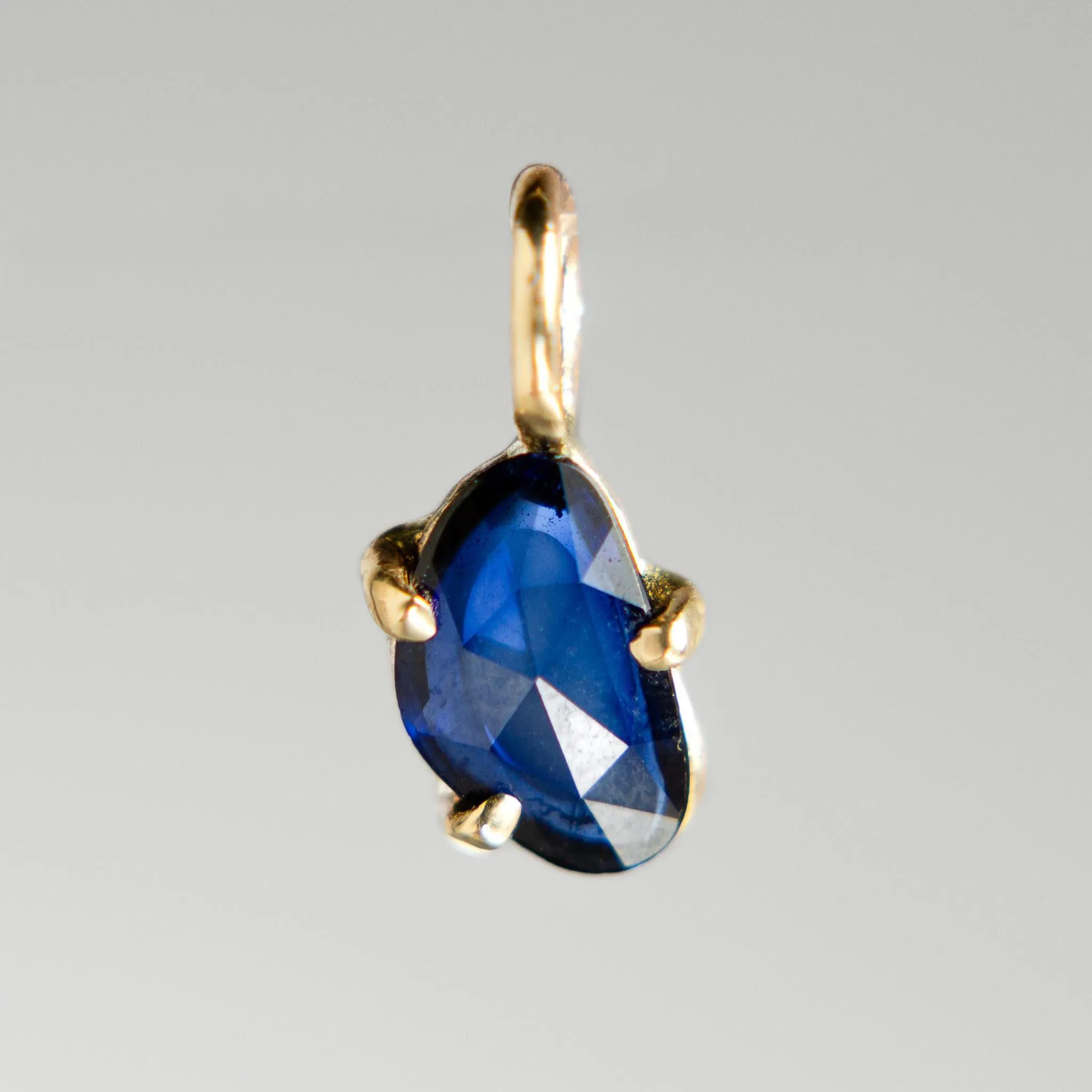 Daybreak Freeform Sapphire Charm No. 1 | Blue Sapphire | 14k Yellow Gold