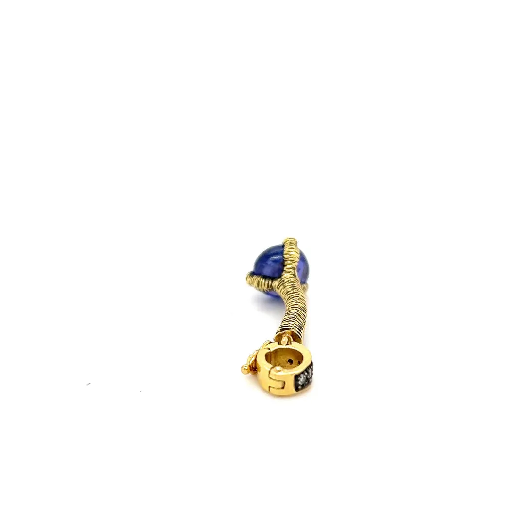 Dragon Claw Charm in 18kt Gold