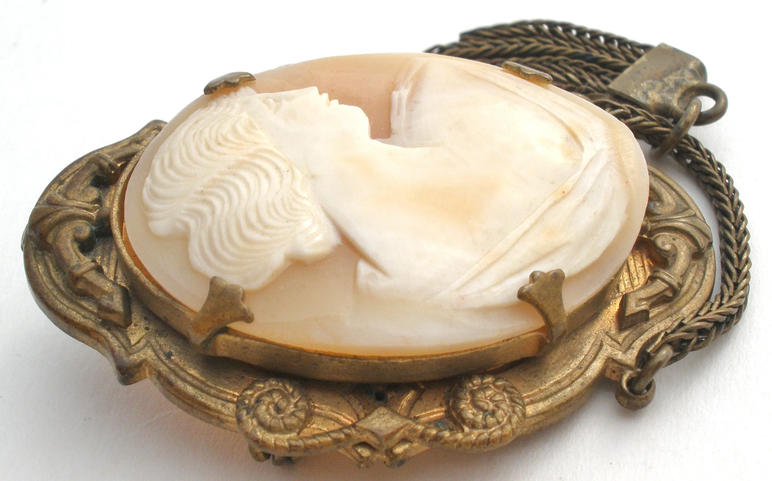 Edwardian Lady Shell Cameo Brooch Pin Hand Carved