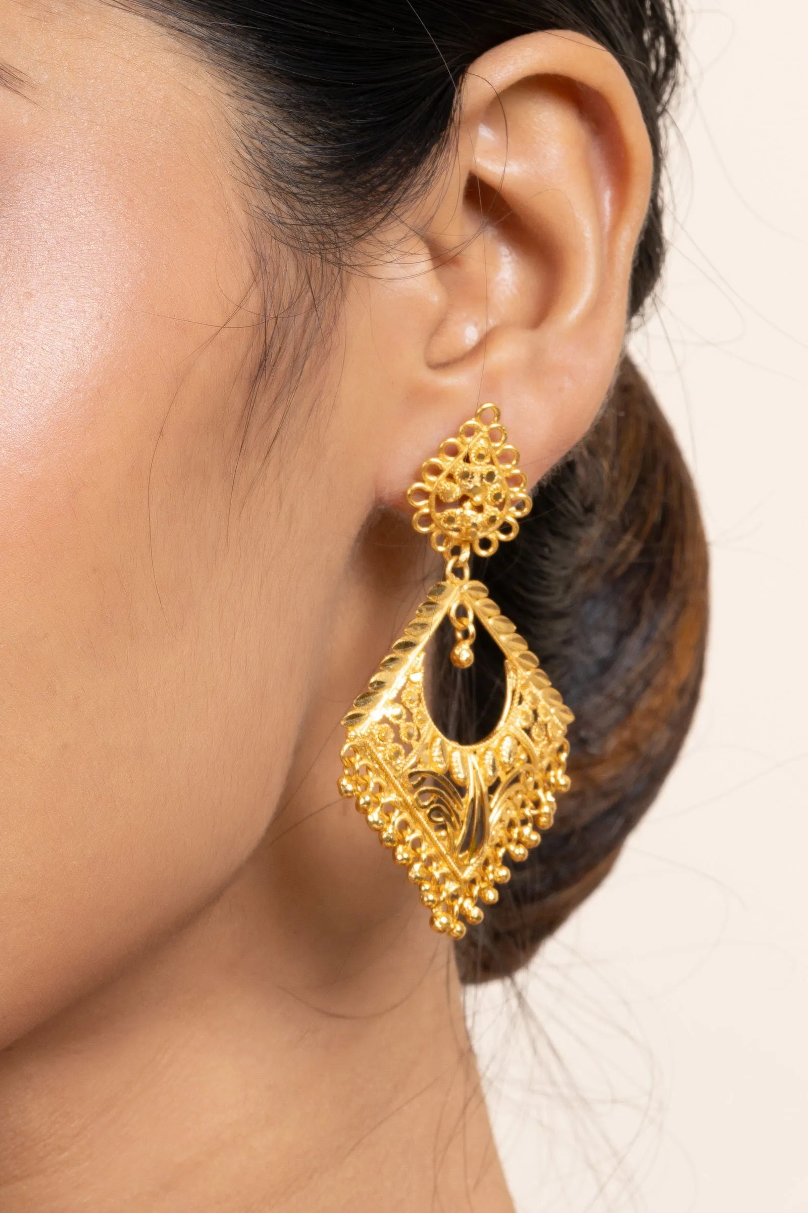 Gold Plated Cutwork Drop Stud Earrings - Exquisite Jewelry for Every Occasion