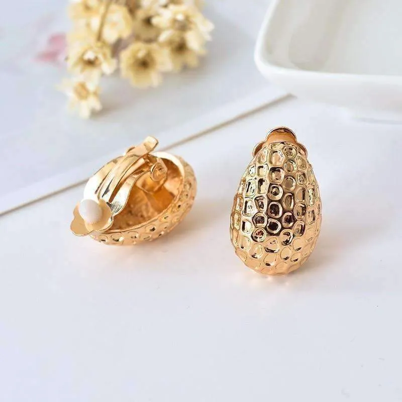 Hammered Gold Clamshell Scoop Clip-On Earrings