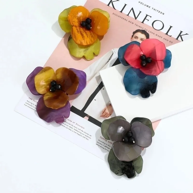 Modern Style Pin Flower Arylic Women'S Brooches