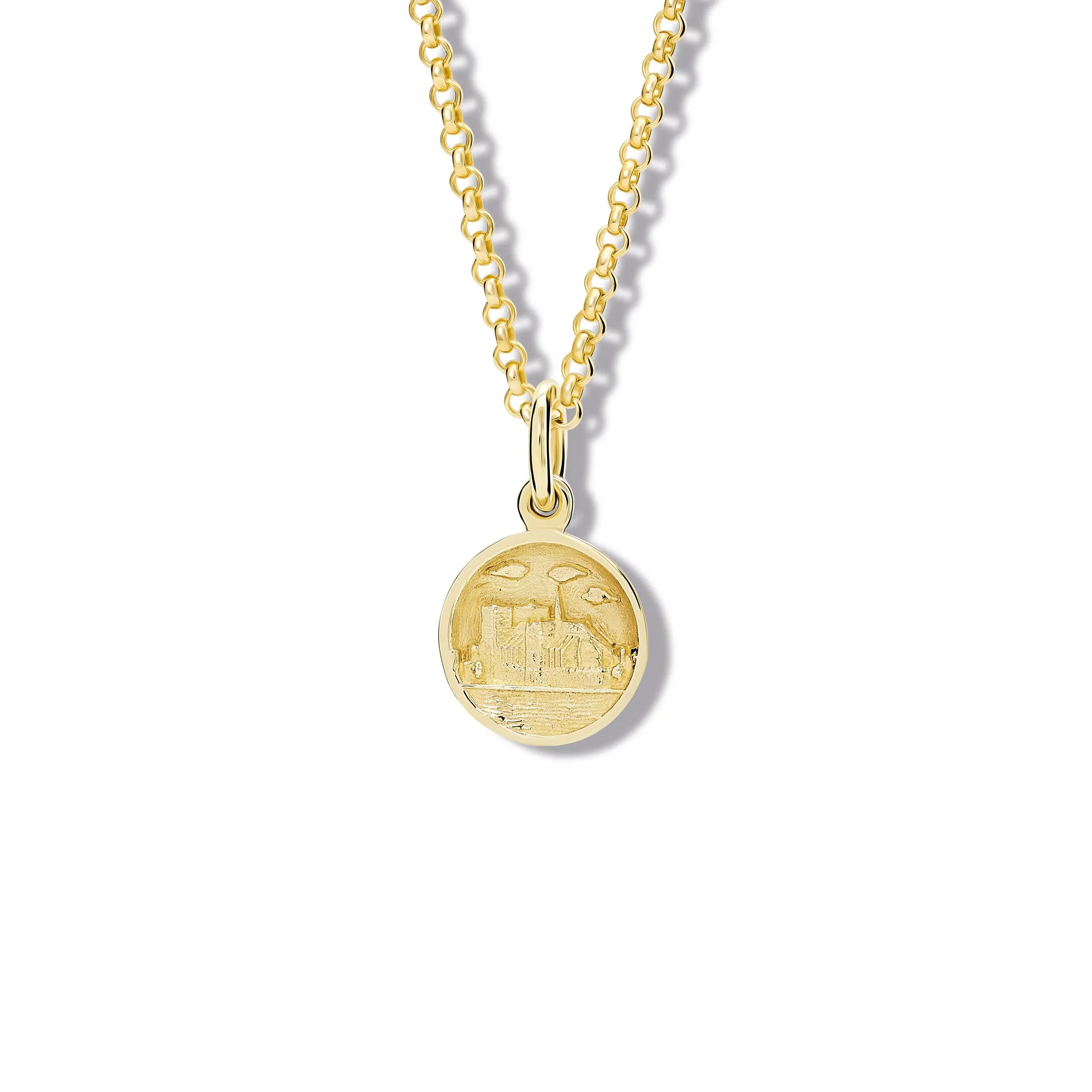 Notre Dame Necklace Pendant Yellow Gold