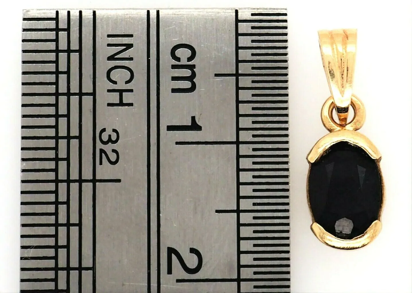 Sapphire & 9ct Yellow Gold Pendant Gemstone Necklace Fine Jewellery