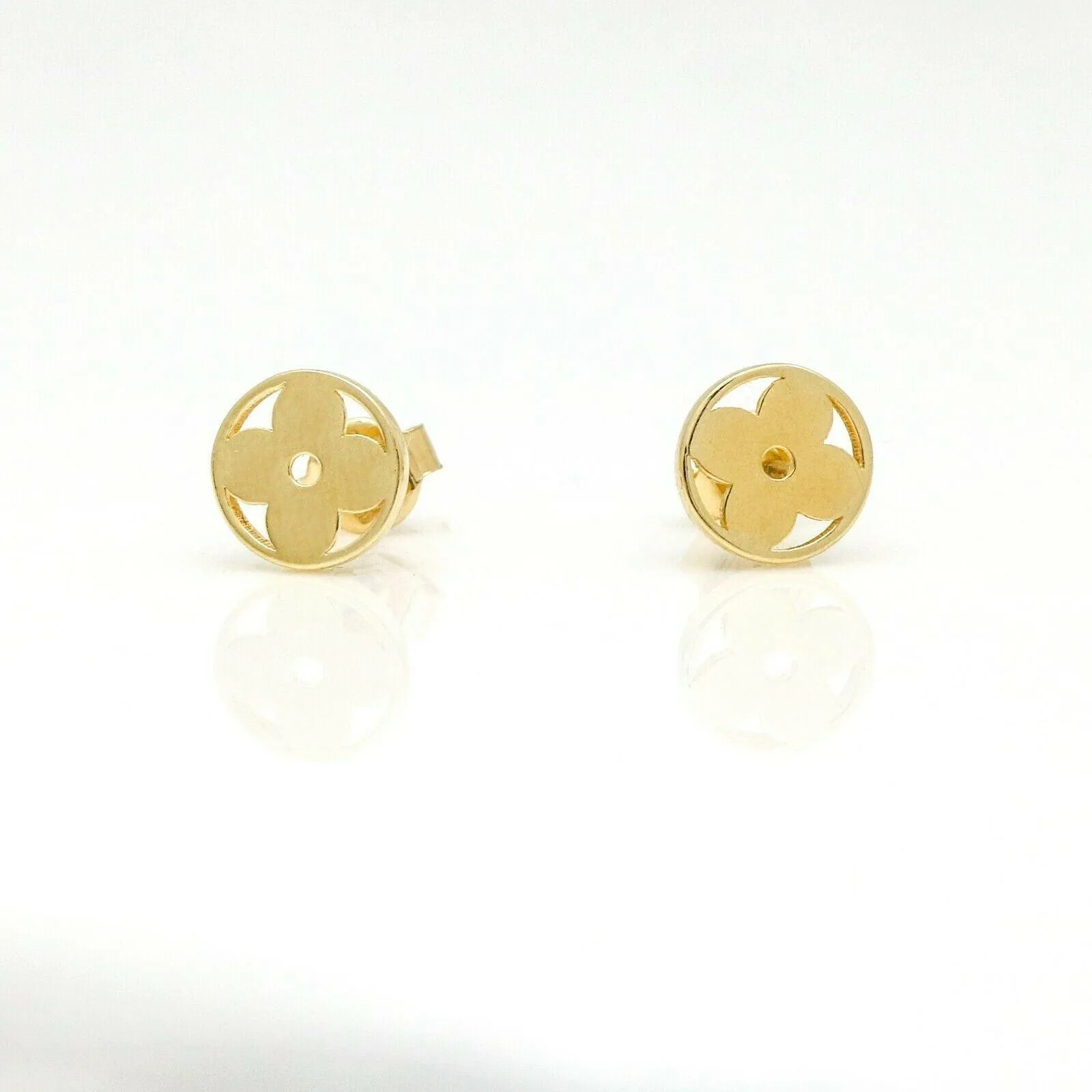 Women's Four-Leaf Clover Round Stud Earrings in 14k Yellow Gold