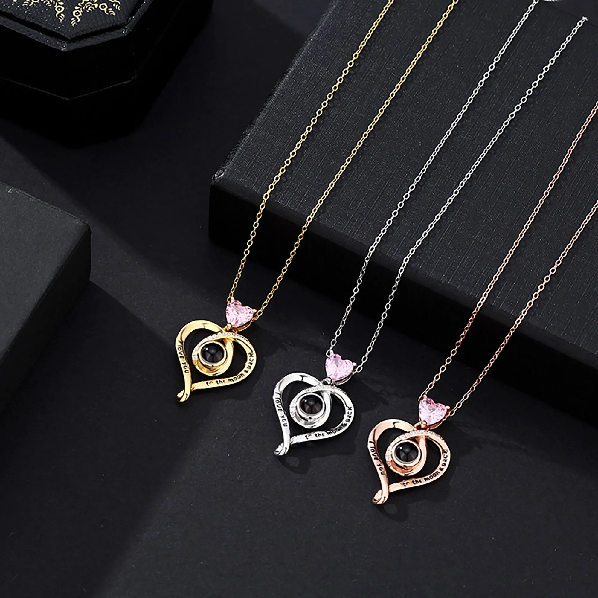 Zircon heart-shaped projection necklace with customizable photos Personalized Pendant